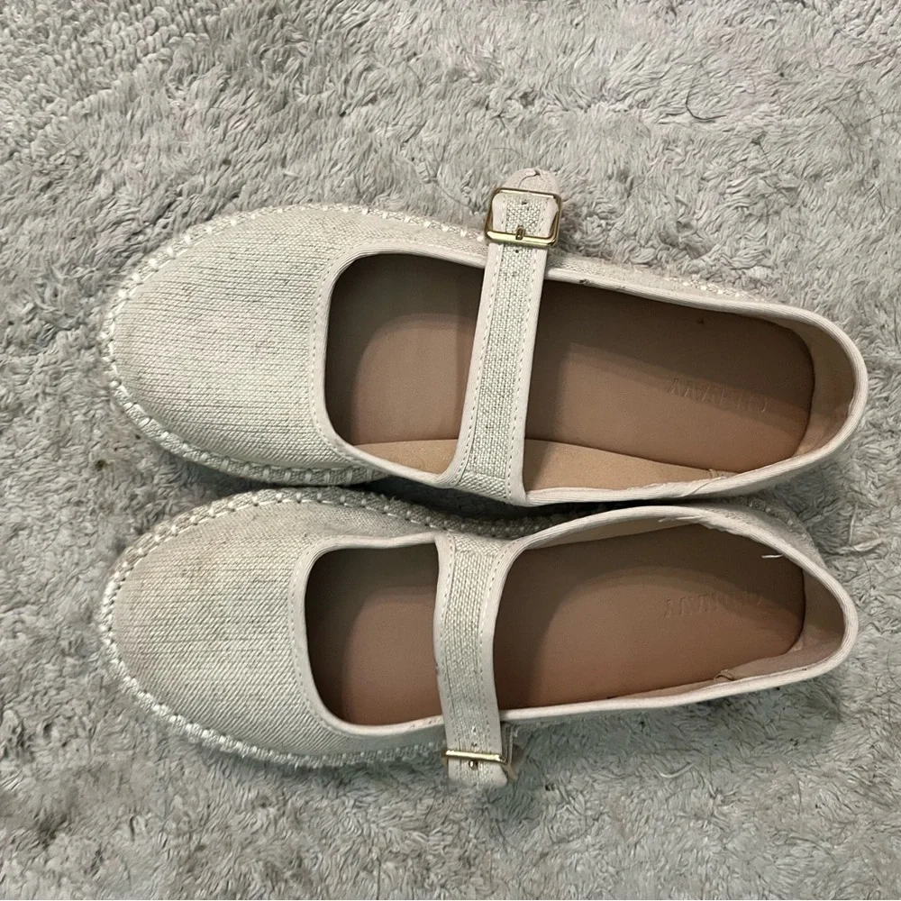 Old Navy Cream Mary Jane Espadrille Flats